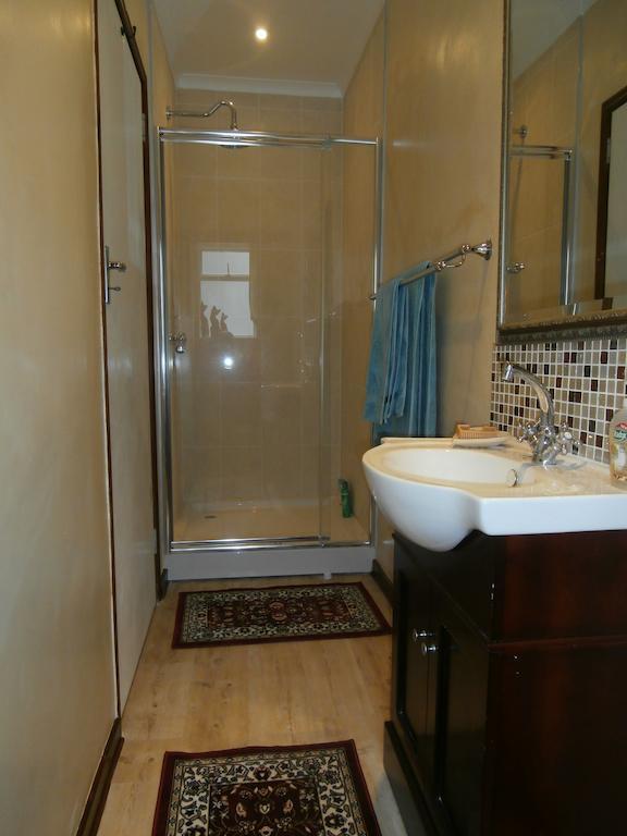 Belle Vue Guesthouse Hermanus Bilik gambar